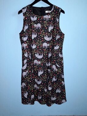 Sleeveless Black Sloth Print Dress with Pockets